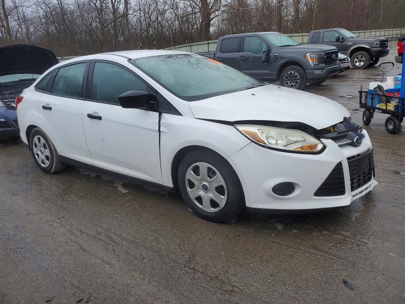Photo 4 from auction – 2014 FORD FOCUS with VIN 1FADP3E20EL215060