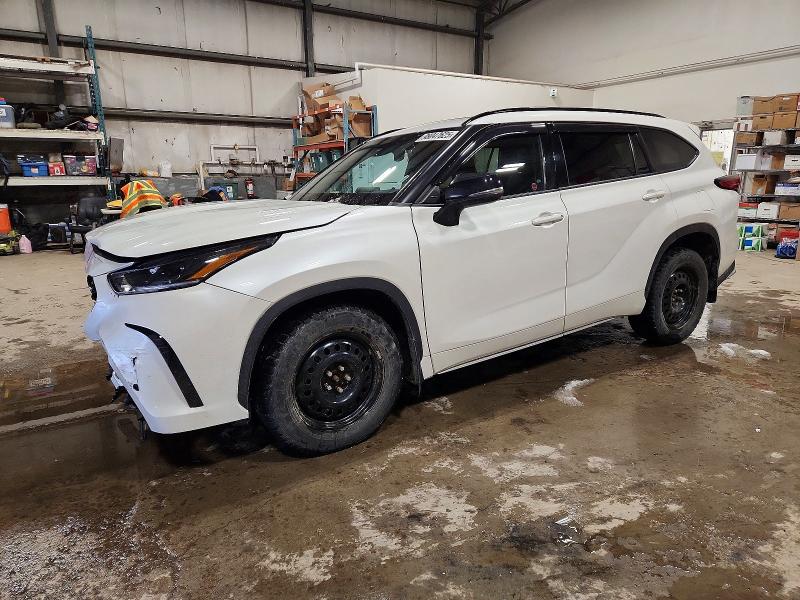 TOYOTA HIGHLANDER 2021 with VIN 5TDLZRBH0MS114402 - Photo from auction