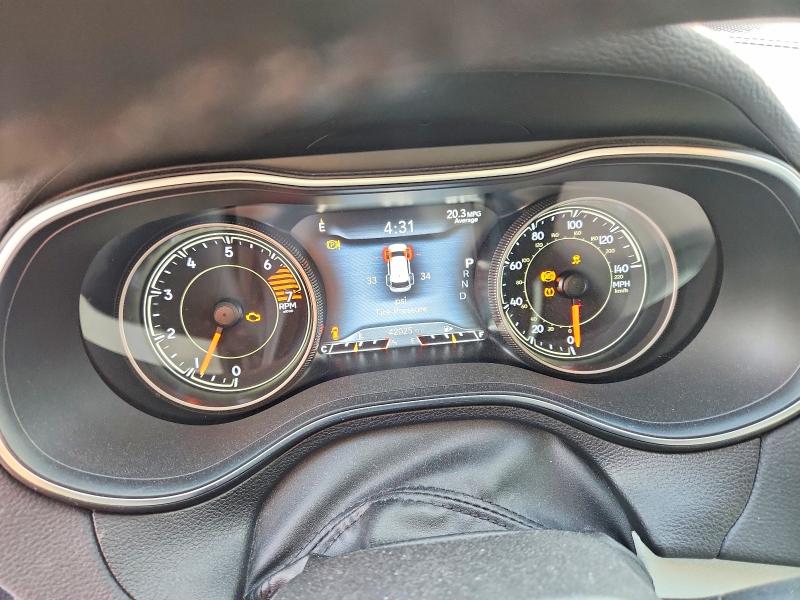 Photo 9 from auction – 2019 JEEP CHEROKEE L with VIN 1C4PJLDB1KD144161