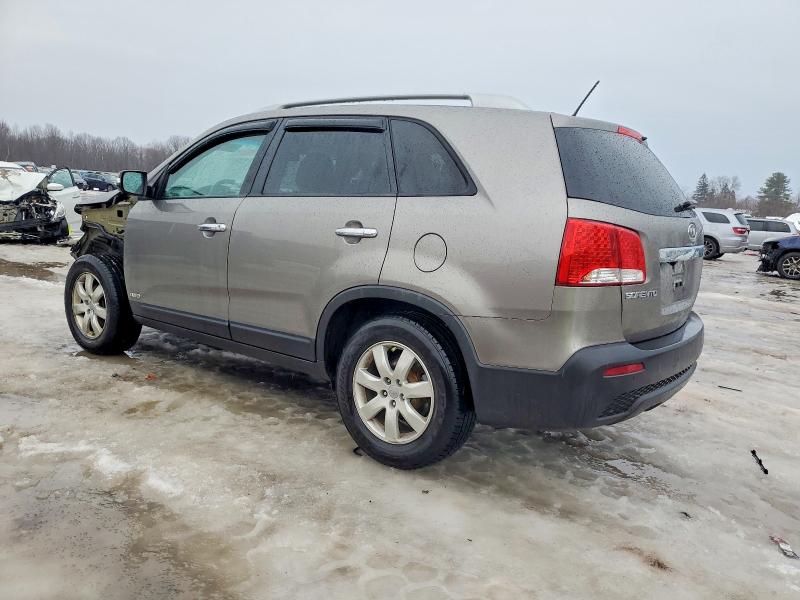 Photo 2 from auction – 2013 KIA SORENTO LX with VIN 5XYKTCA64DG417447