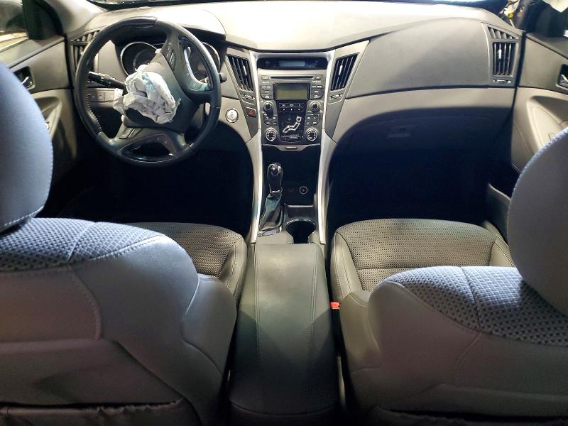 Photo 8 from auction – 2012 HYUNDAI SONATA SE with VIN 5NPEC4AB0CH420496