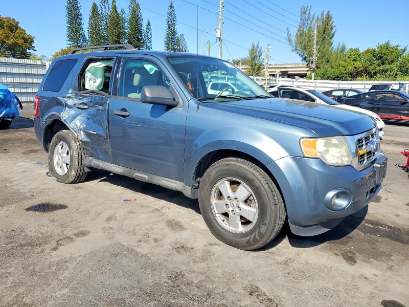 Photo 4 from auction – 2010 FORD ESCAPE with VIN 1FMCU0D74AKB79119