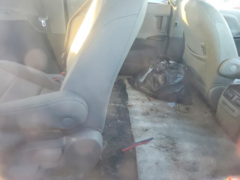 Photo 10 from auction – 2020 TOYOTA SIENNA XLE with VIN 5TDYZ3DC6LS050899