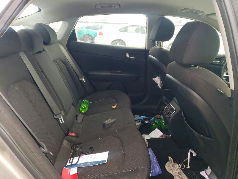 Photo 10 from auction – 2016 KIA OPTIMA with VIN 5XXGT4L18GG073563