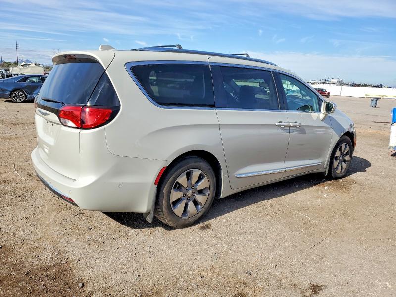Photo 3 from auction – 2017 CHRYSLER PACIFICA E with VIN 2C4RC1N79HR797604