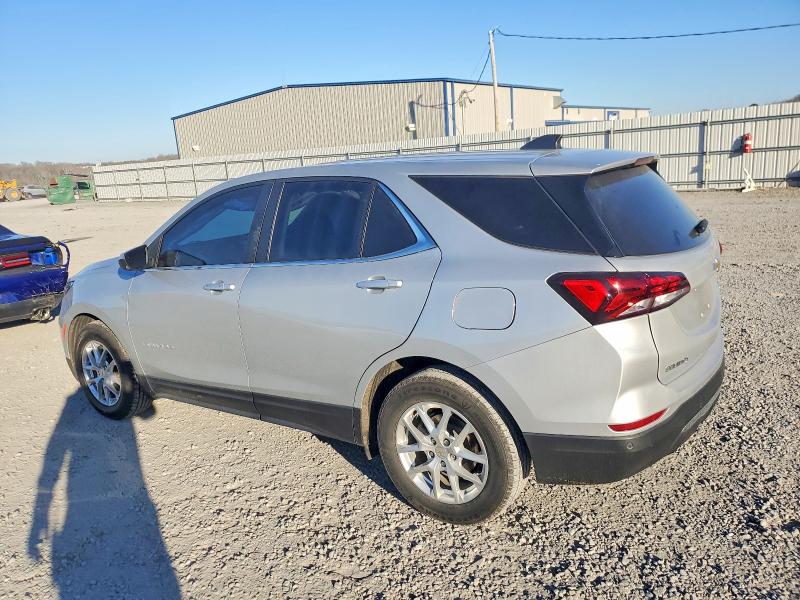 Photo 2 from auction – 2022 CHEVROLET EQUINOX with VIN 2GNAXJEV5N6109280
