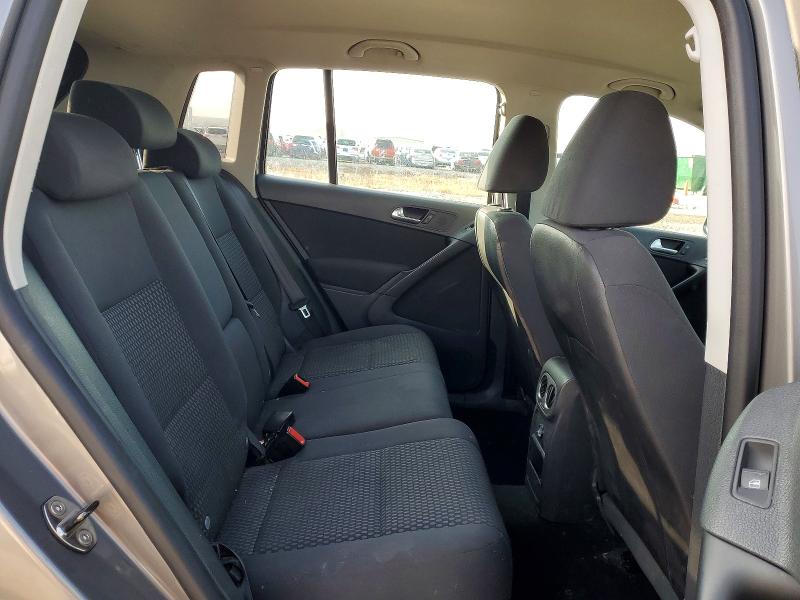 Photo 10 from auction – 2011 VOLKSWAGEN TIGUAN with VIN WVGAV7AX2BW515796