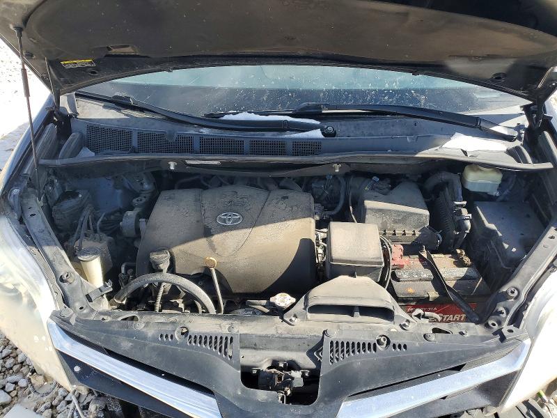Photo 12 from auction – 2018 TOYOTA SIENNA with VIN 5TDKZ3DC2JS900899