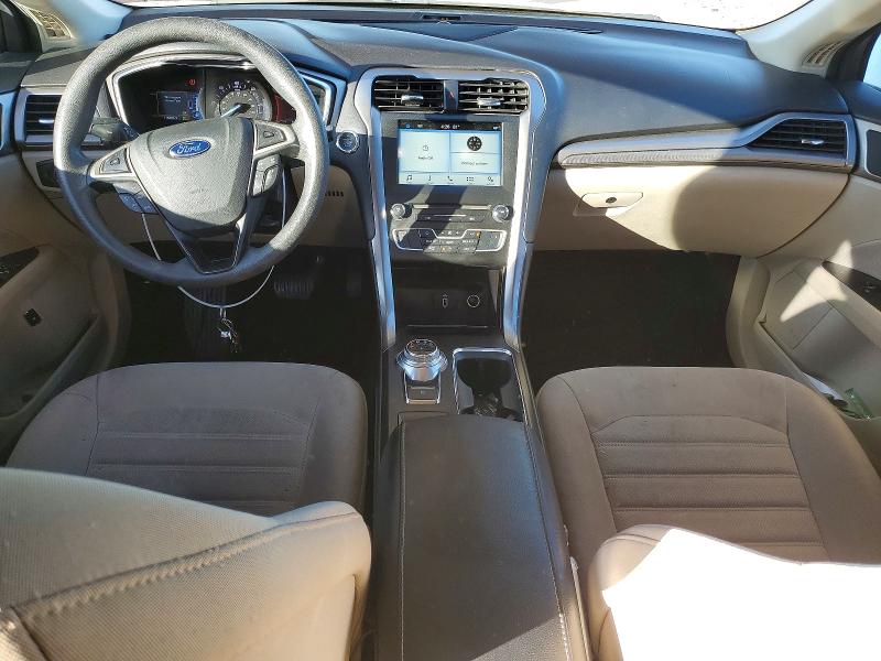 Photo 8 from auction – 2017 FORD FUSION with VIN 3FA6P0LU2HR380058