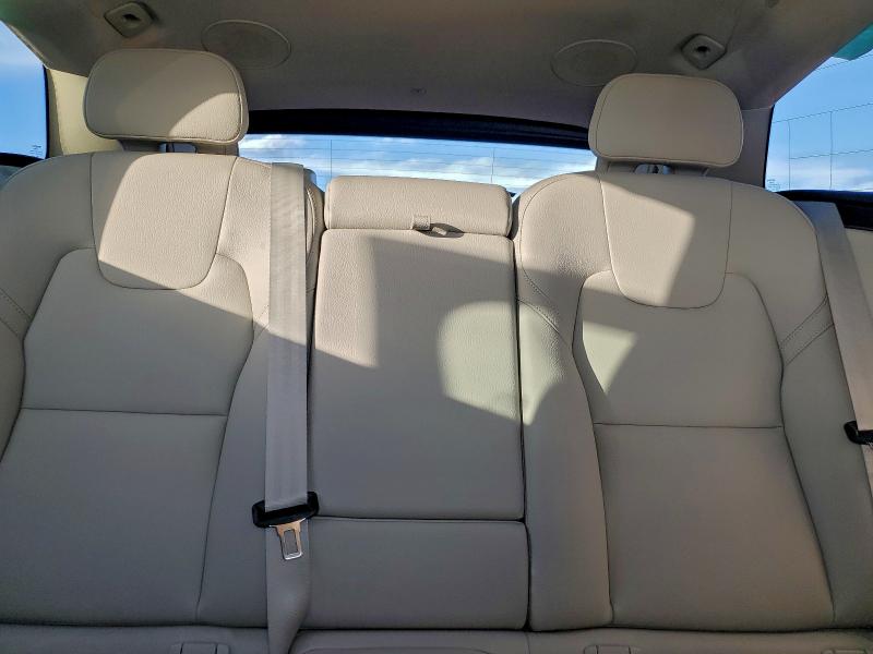Photo 10 from auction – 2025 VOLVO XC60 PLUS with VIN YV4H60RC6S1102301
