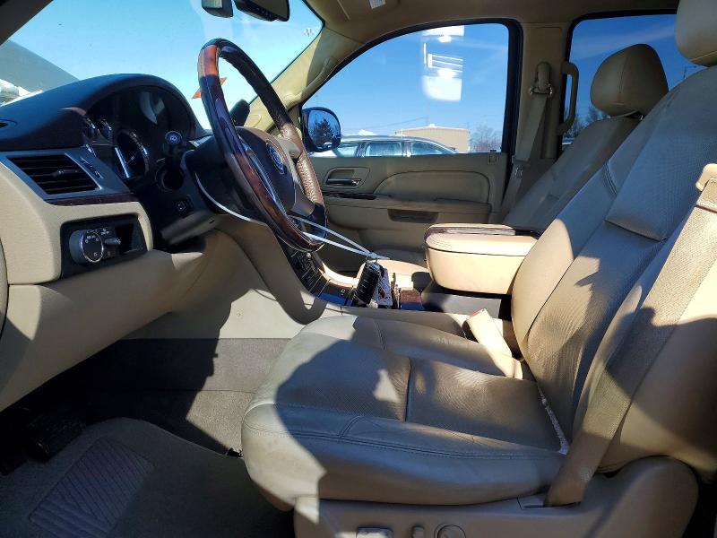 Photo 7 from auction – 2013 CADILLAC ESCALADE L with VIN 1GYS4BEF8DR207740