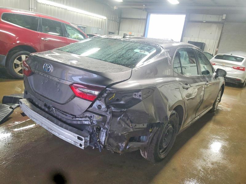 Photo 3 from auction – 2023 TOYOTA CAMRY with VIN 4T1C31AK0PU610229