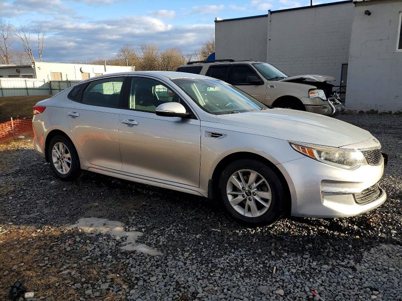 Photo 4 from auction – 2018 KIA OPTIMA LX with VIN 5XXGT4L38JG201454