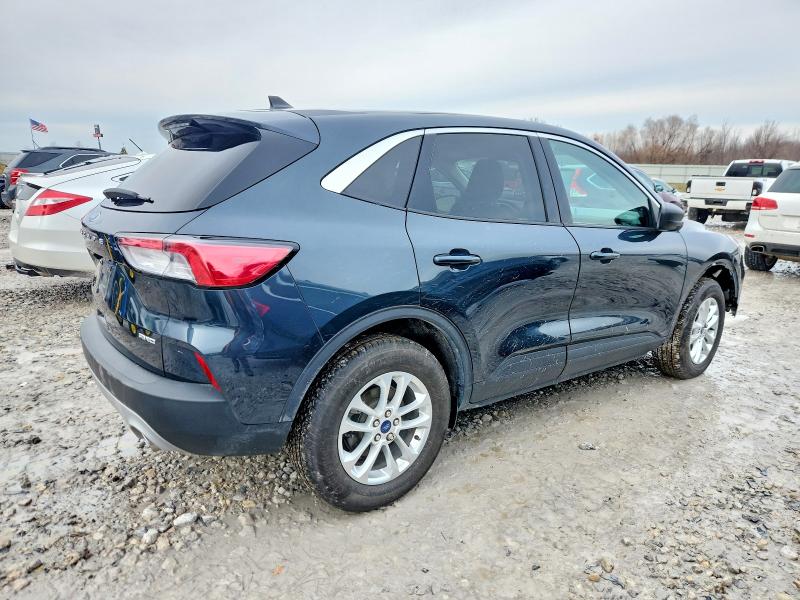 Photo 3 from auction – 2022 FORD ESCAPE with VIN 1FMCU9G66NUC04247