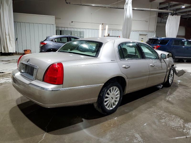 Photo 3 from auction – 2003 LINCOLN TOWN CAR E with VIN 1LNHM81W33Y628791