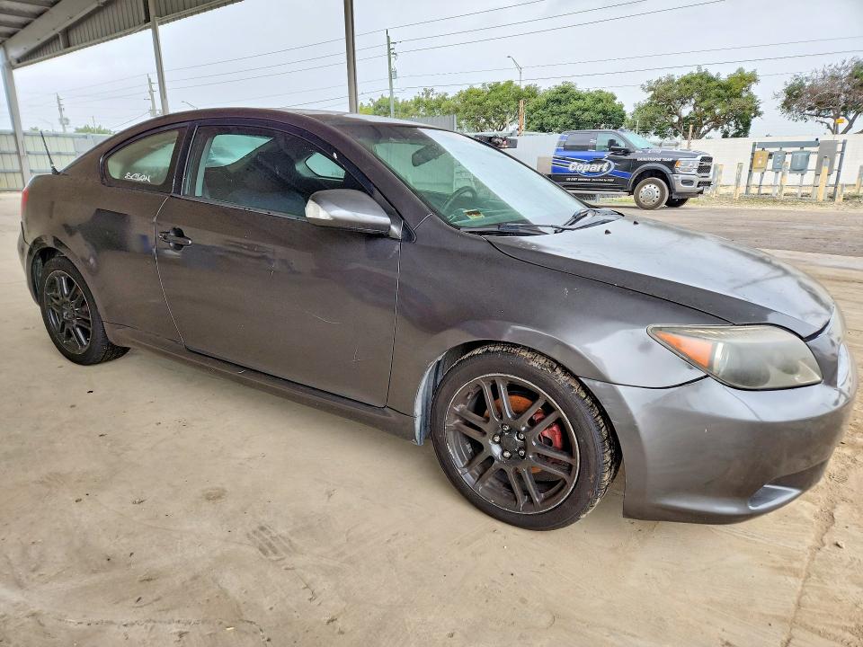 Photo 4 from auction – 2006 TOYOTA SCION TC with VIN JTKDE177X60082073
