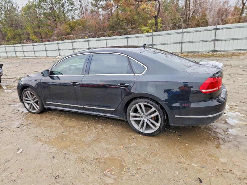 Photo 2 from auction – 2013 VOLKSWAGEN PASSAT with VIN 1VWCN7A32DC049587
