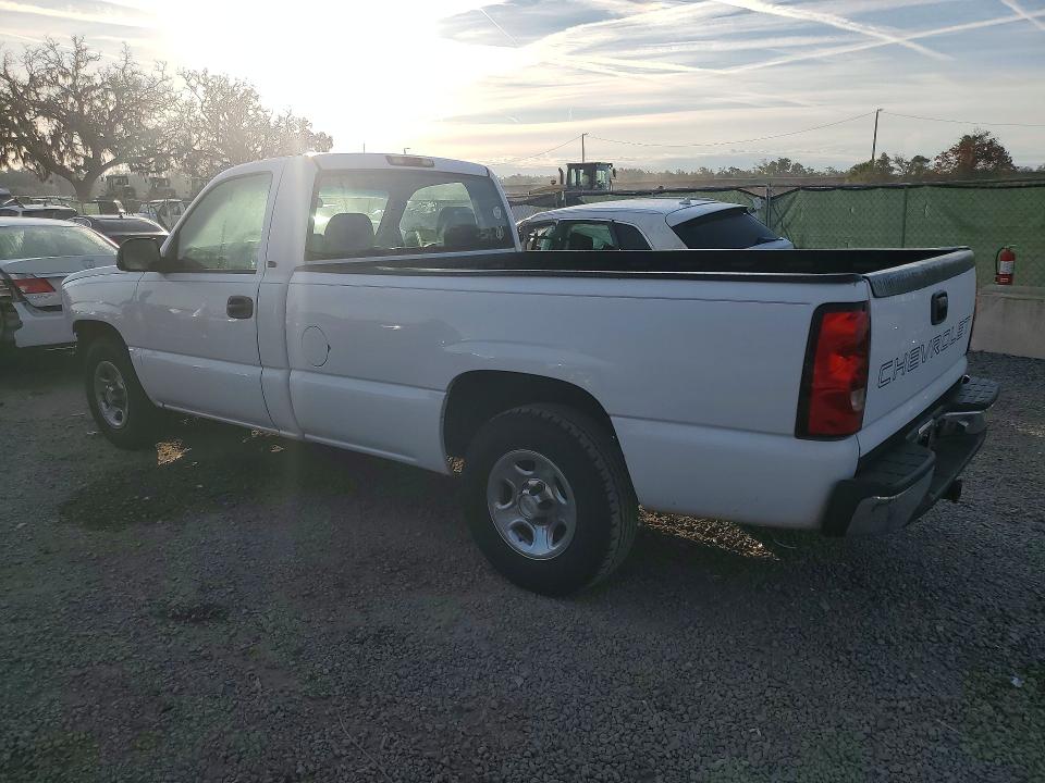 Photo 2 from auction – 2004 CHEVROLET SILVERADO with VIN 1GCEC14X44Z311314