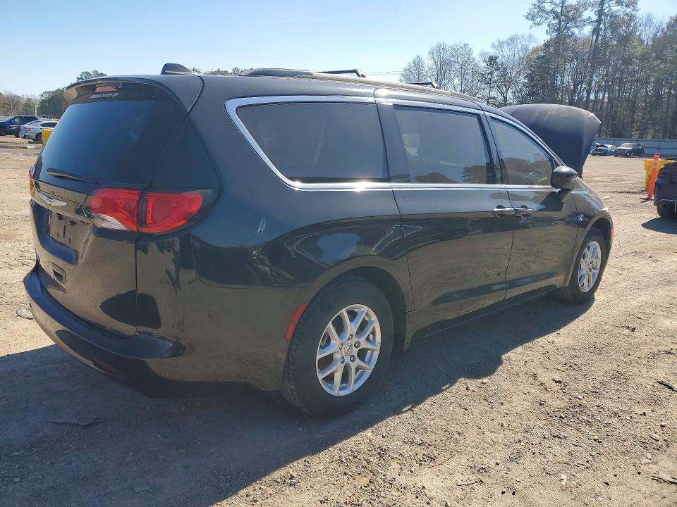 Photo 3 from auction – 2021 CHRYSLER VOYAGER with VIN 2C4RC1DG2MR502967