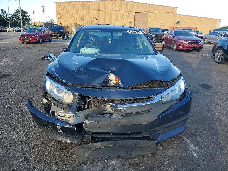 Photo 5 from auction – 2018 HONDA CIVIC with VIN 2HGFC2F59JH543653