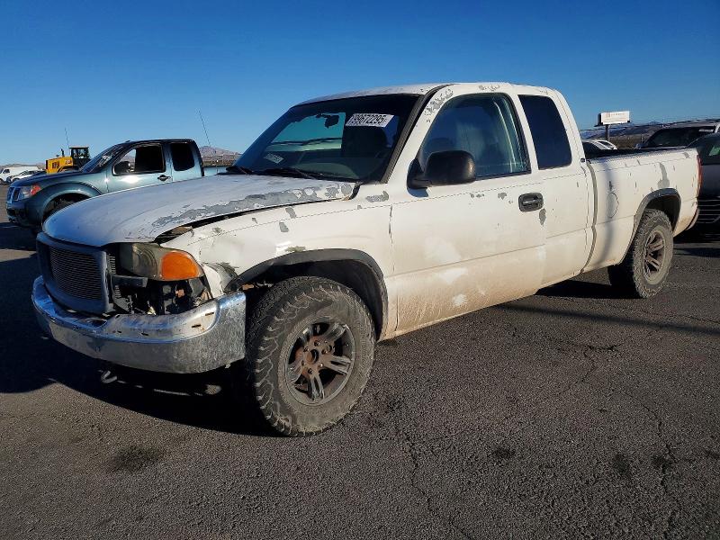 GMC NEW SIERRA 2001 with VIN 2GTEC19V011272233 - Photo from auction