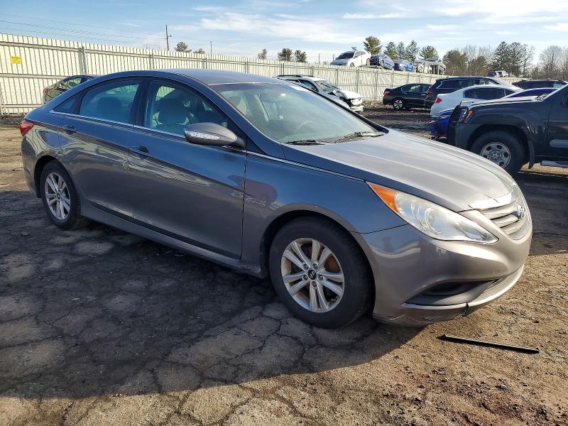 Photo 4 from auction – 2014 HYUNDAI SONATA with VIN 5NPEB4AC0EH834134