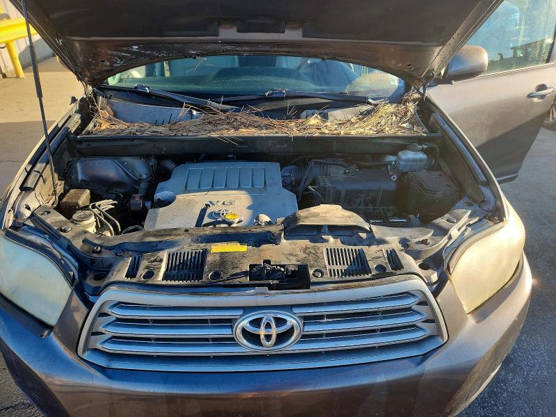 Photo 12 from auction – 2008 TOYOTA HIGHLANDER with VIN JTEDS41A582012165