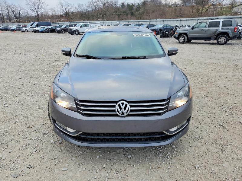 Photo 5 from auction – 2015 VOLKSWAGEN PASSAT SE with VIN 1VWBT7A30FC091955