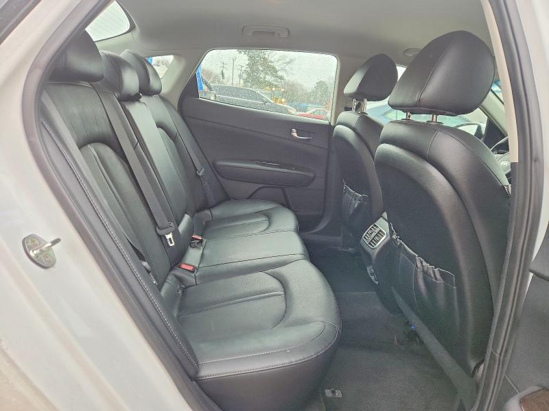 Photo 10 from auction – 2018 KIA OPTIMA EX with VIN 5XXGU4L38JG225251
