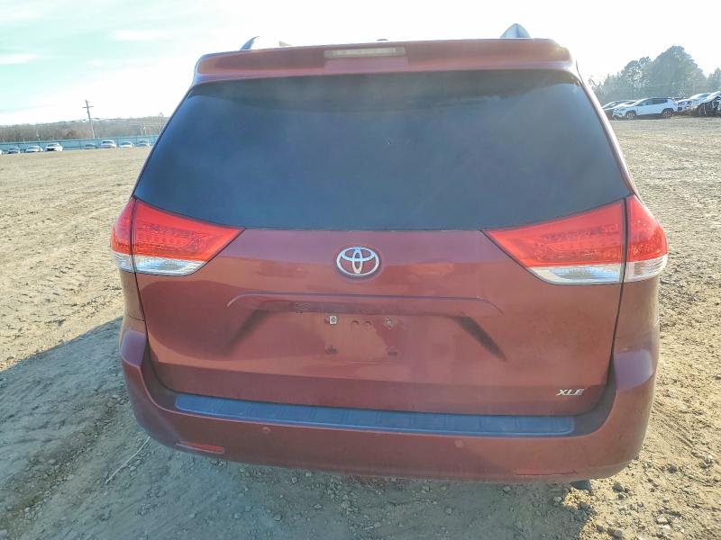Photo 6 from auction – 2013 TOYOTA SIENNA with VIN 5TDYK3DC5DS302826