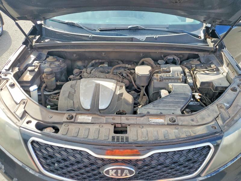 Photo 12 from auction – 2011 KIA SORENTO with VIN 5XYKWDA24BG161950