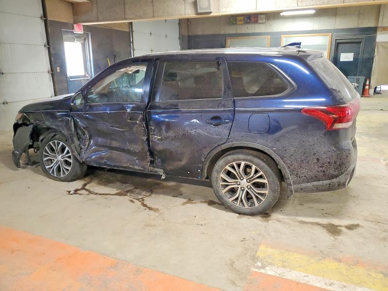 Photo 2 from auction – 2018 MITSUBISHI OUTLANDER with VIN JA4AD3A33JZ048733