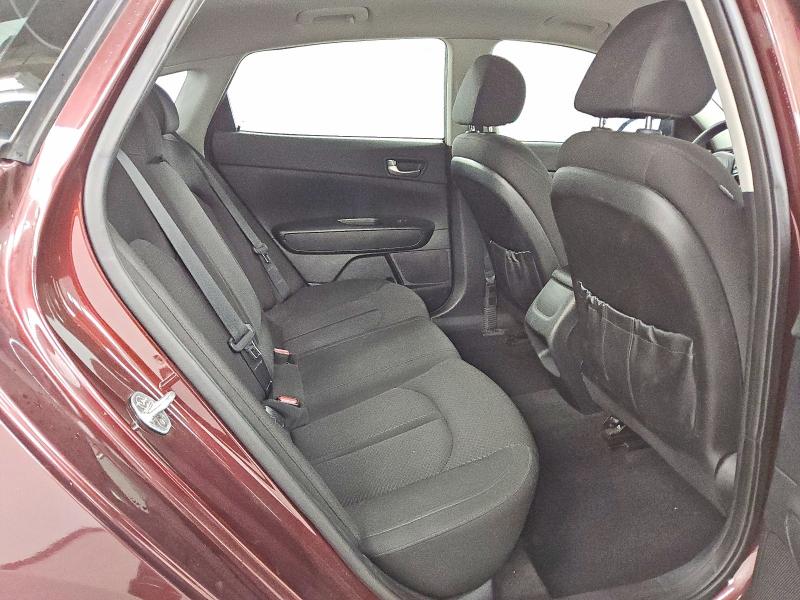 Photo 10 from auction – 2016 KIA OPTIMA LX with VIN 5XXGT4L36GG076124