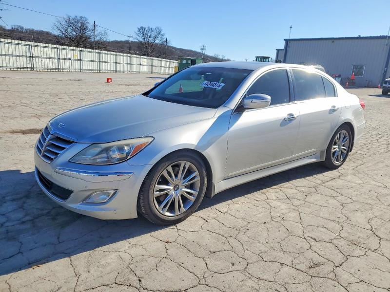 Photo 1 from auction – 2012 HYUNDAI GENESIS 3. with VIN KMHGC4DD1CU204339