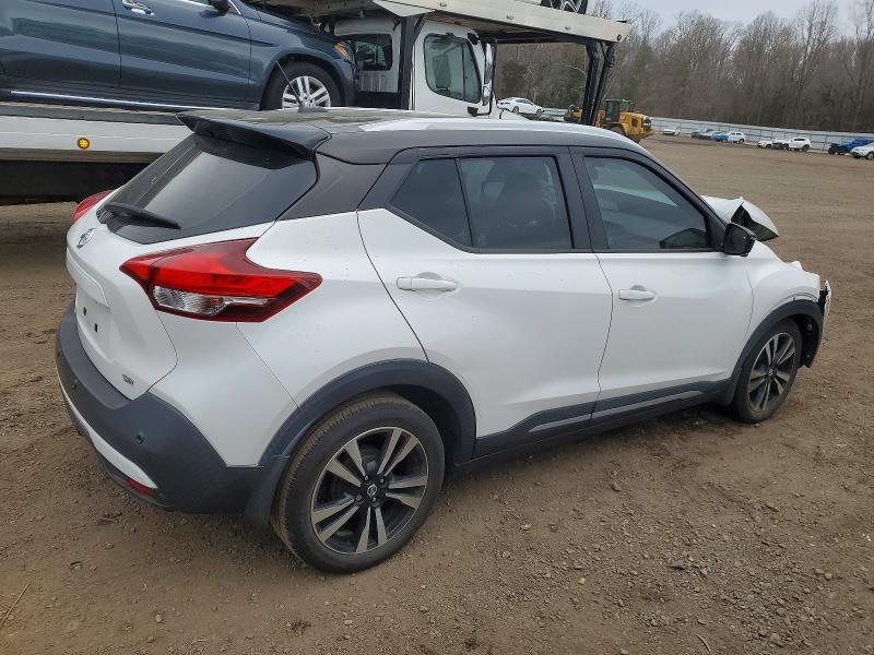 Photo 3 from auction – 2020 NISSAN KICKS SR with VIN 3N1CP5DVXLL560324