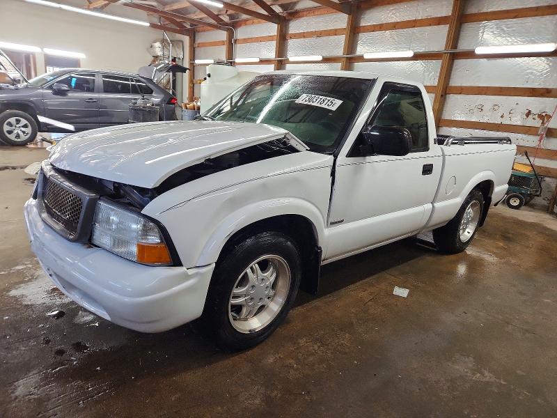 GMC SONOMA 2003 with VIN 1GTCS14H538270375 - Photo from auction
