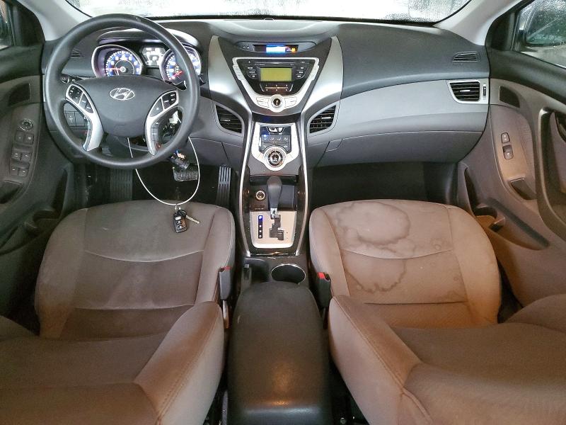 Photo 8 from auction – 2012 HYUNDAI ELANTRA GL with VIN 5NPDH4AE0CH085456