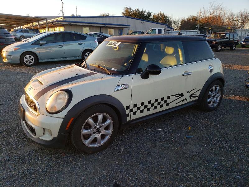 MINI COOPER 2013 with VIN WMWSV3C59DT392562 - Photo from auction
