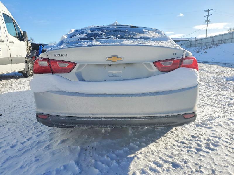 Photo 6 from auction – 2018 CHEVROLET MALIBU with VIN 1G1ZD5ST1JF287887