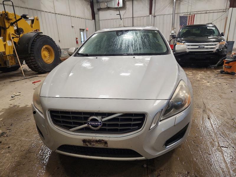 Photo 5 from auction – 2012 VOLVO S60 with VIN YV1622FS7C2040362