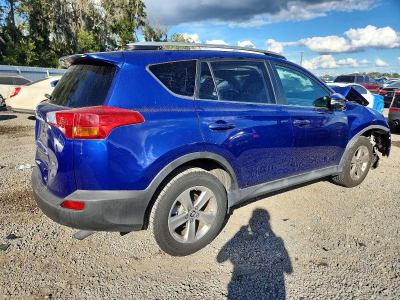 Photo 3 from auction – 2015 TOYOTA RAV4 with VIN 2T3WFREV9FW202101