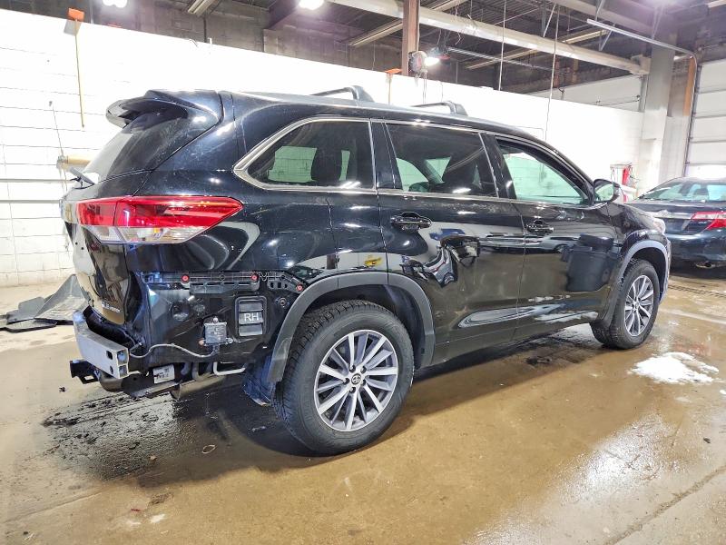 Photo 3 from auction – 2018 TOYOTA HIGHLANDER with VIN 5TDJZRFH8JS551528