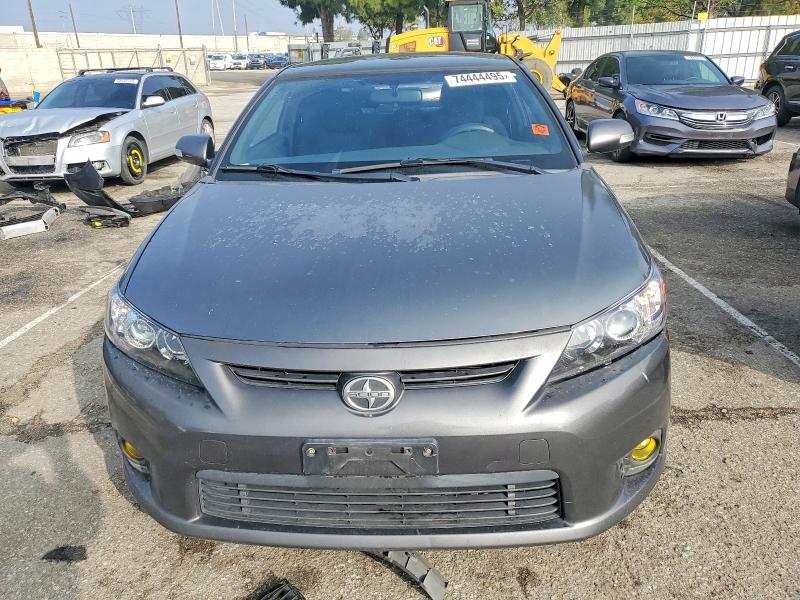 Photo 5 from auction – 2011 TOYOTA SCION TC with VIN JTKJF5C7XB3007847
