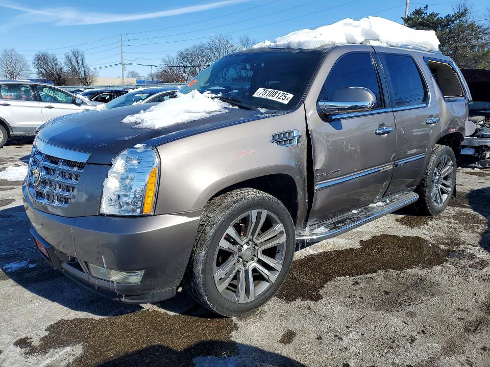 CADILLAC ESCALADE L 2013 with VIN 1GYS4BEF8DR207740 - Photo from auction