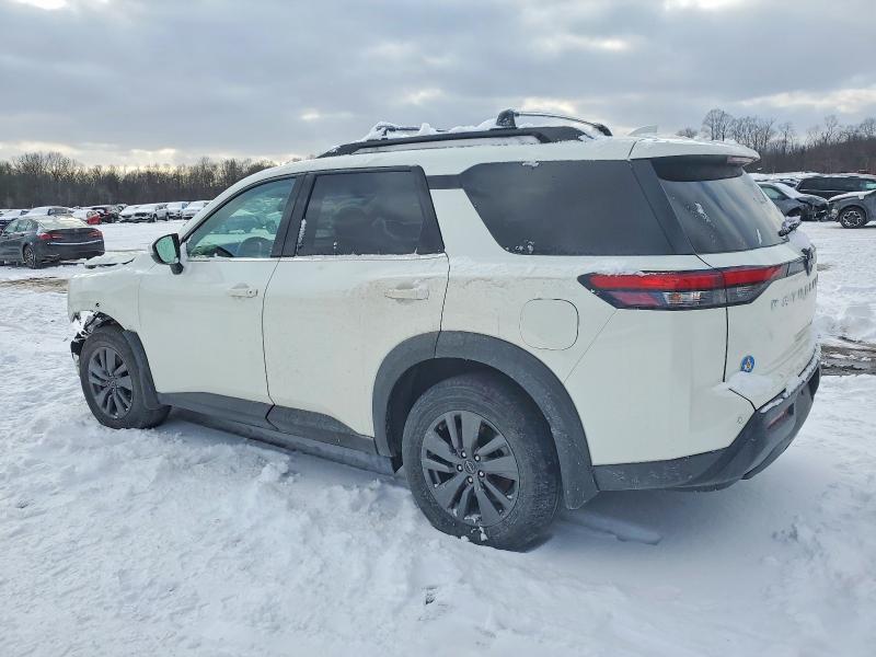 Photo 2 from auction – 2022 NISSAN PATHFINDER with VIN 5N1DR3BC4NC241576