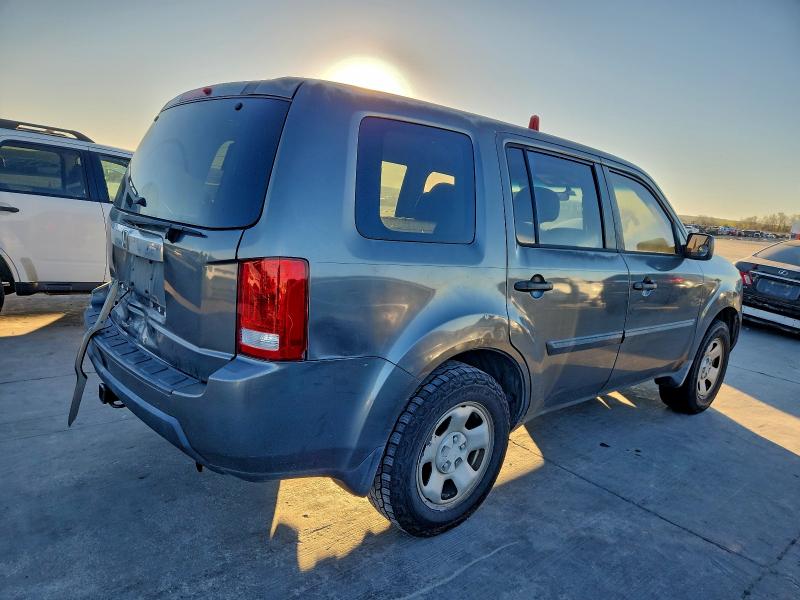 Photo 3 from auction – 2011 HONDA PILOT LX with VIN 5FNYF3H21BB005026