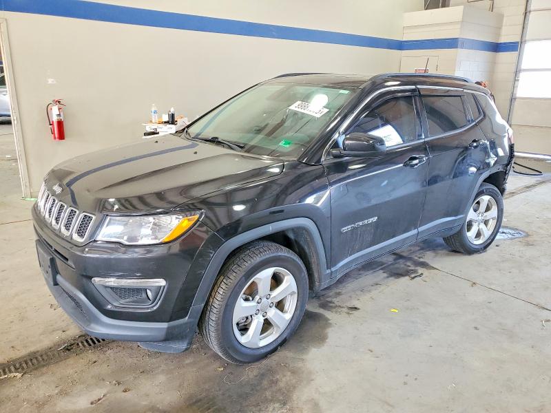 JEEP COMPASS LA 2019 with VIN 3C4NJDBB2KT653735 - Photo from auction