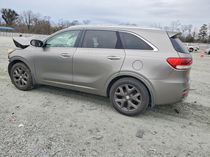 Photo 2 from auction – 2016 KIA SORENTO SX with VIN 5XYPK4A57GG101860