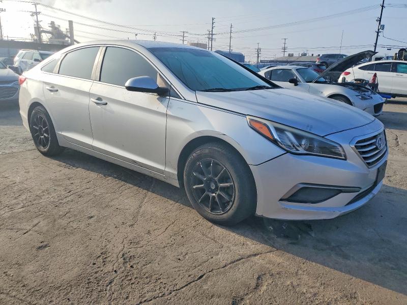 Photo 4 from auction – 2016 HYUNDAI SONATA SE with VIN 5NPE24AF6GH263522