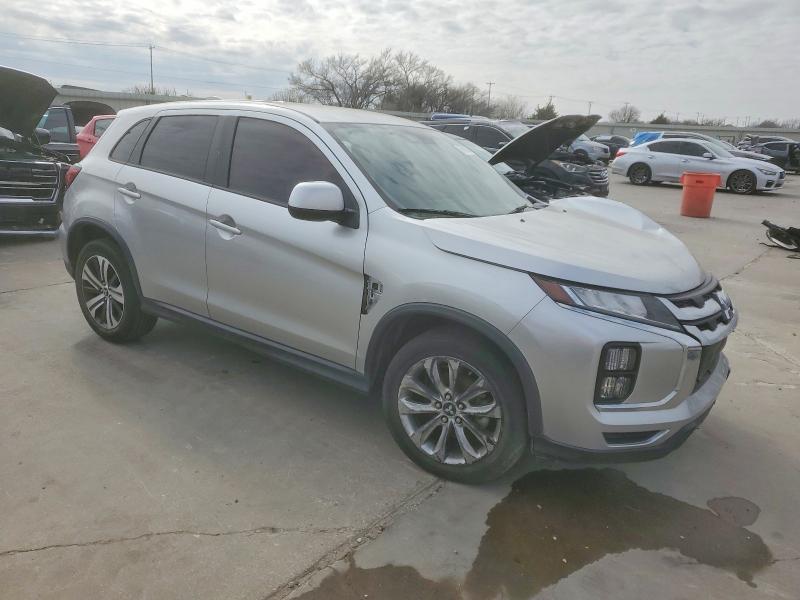 Photo 4 from auction – 2021 MITSUBISHI OUTLANDER with VIN JA4APUAU0MU014692